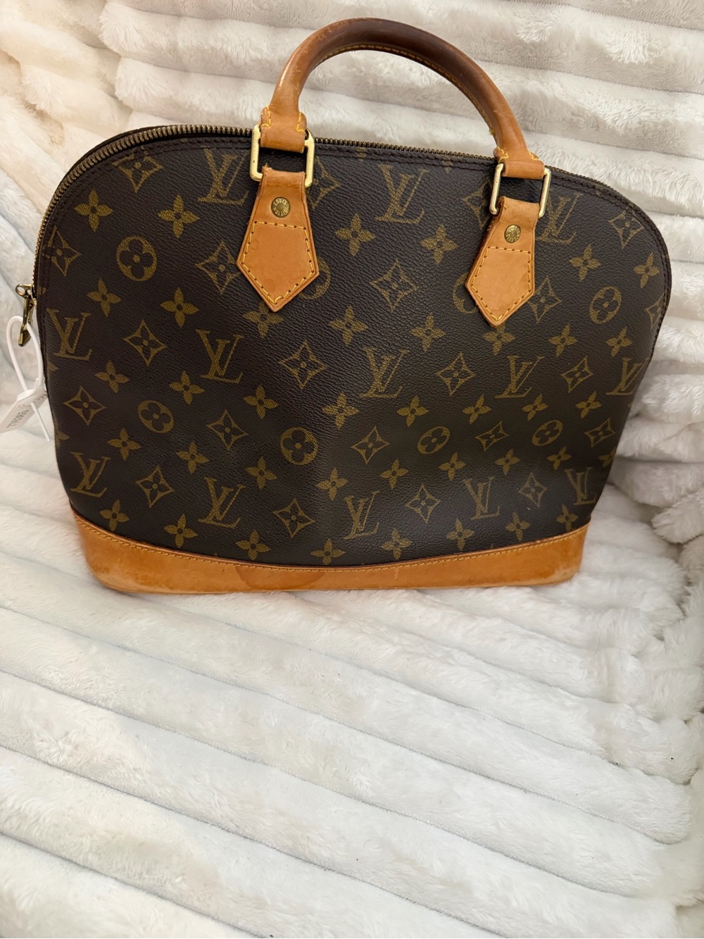 Authentic Vintage Louis Vuitton Monogram Alma PM